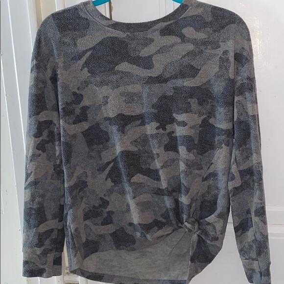Jac Parker Tops - JAC PARKER Long Sleeve Camo Tie Knot Shirt Size S